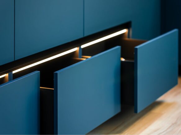 Tecnologia na marcenaria: como agregar valor com automação e LED